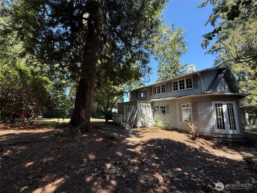 3216 Hunts Point Road Hunts Point, WA 98004