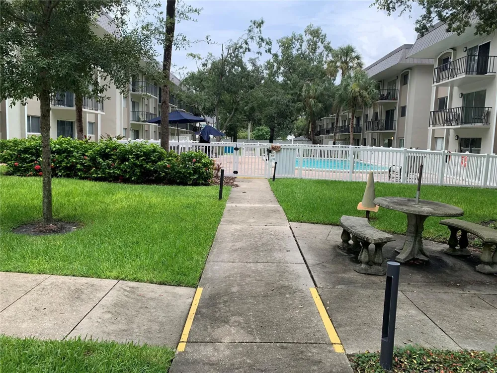 4611 W FIG STREET #210 Tampa, FL 33609