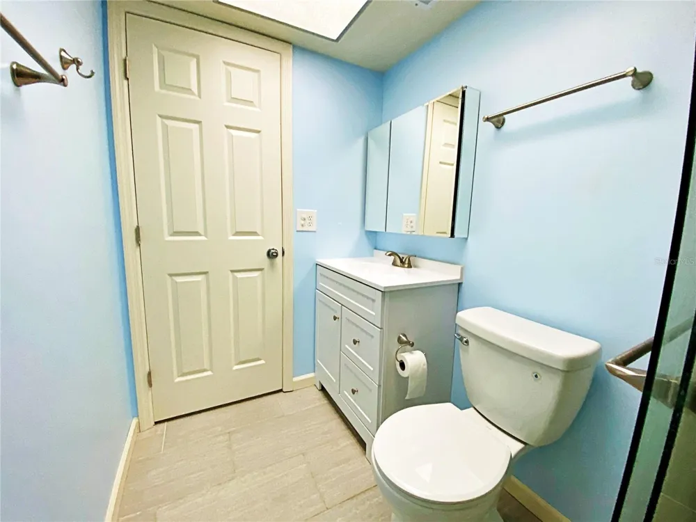 2003 GREENBRIAR BOULEVARD #4 Clearwater, FL 33763