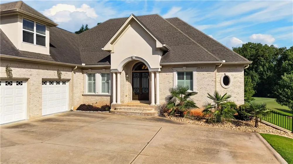2308 Braunsroth Lane Hampton, GA 30228