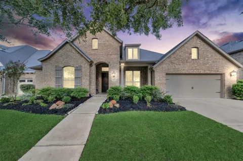 2414 Crossvine Drive