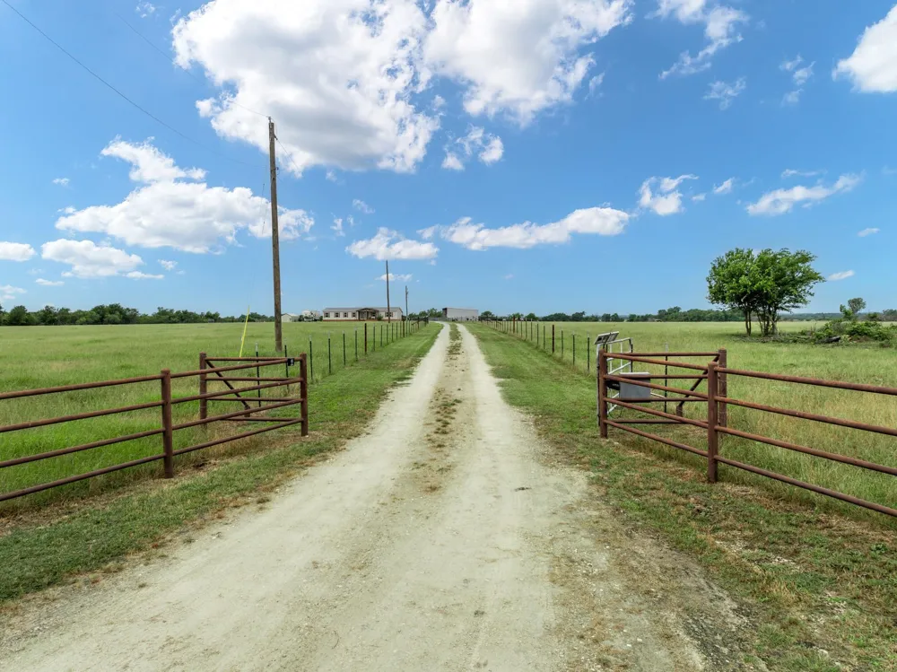 523 Lcr 667 Kosse, TX 76653