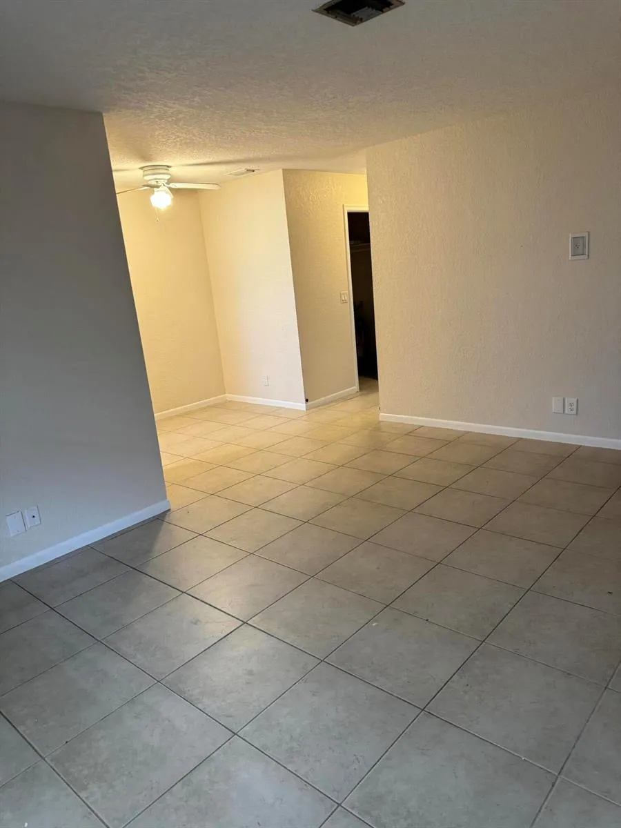 220 CROTON AVENUE #210 Lantana, FL 33462