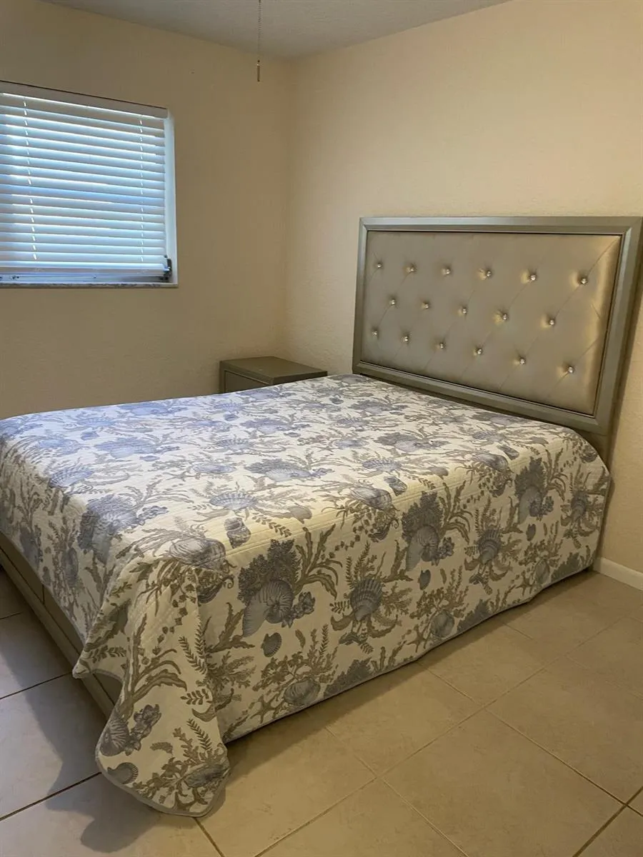 220 CROTON AVENUE #210 Lantana, FL 33462
