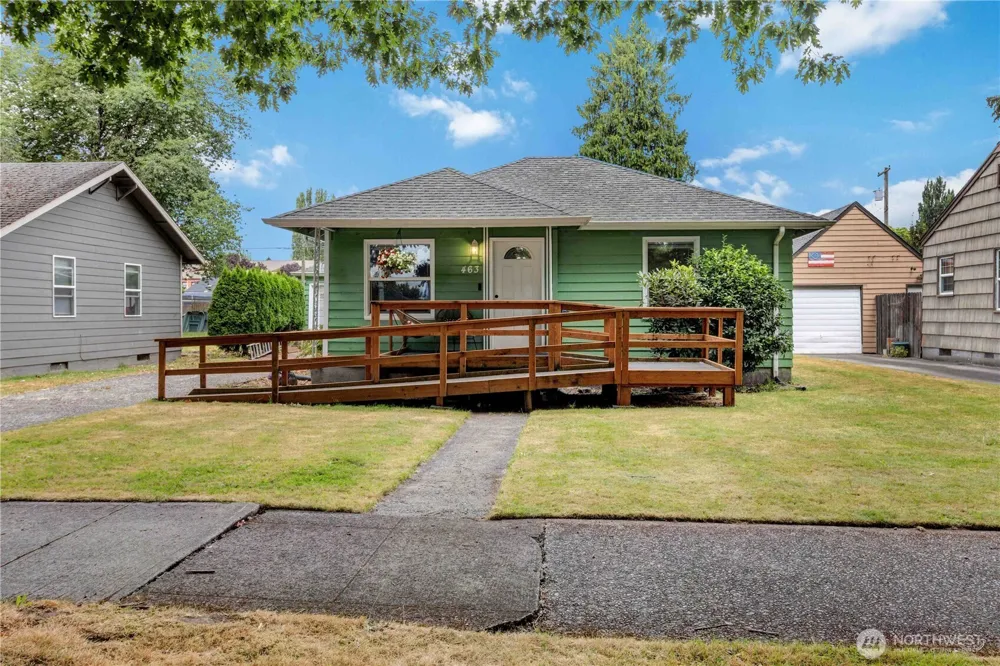 463 26th Avenue Longview, WA 98632