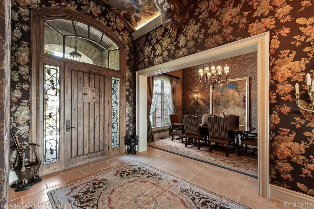 2756 Turtle Bluff Drive Bloomfield Charter Township, MI 48302