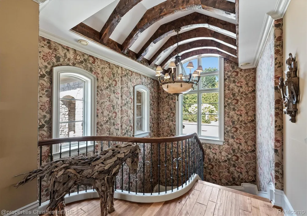2756 Turtle Bluff Drive Bloomfield Charter Township, MI 48302