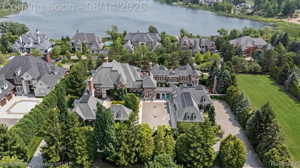 2756 Turtle Bluff Drive Bloomfield Charter Township, MI 48302