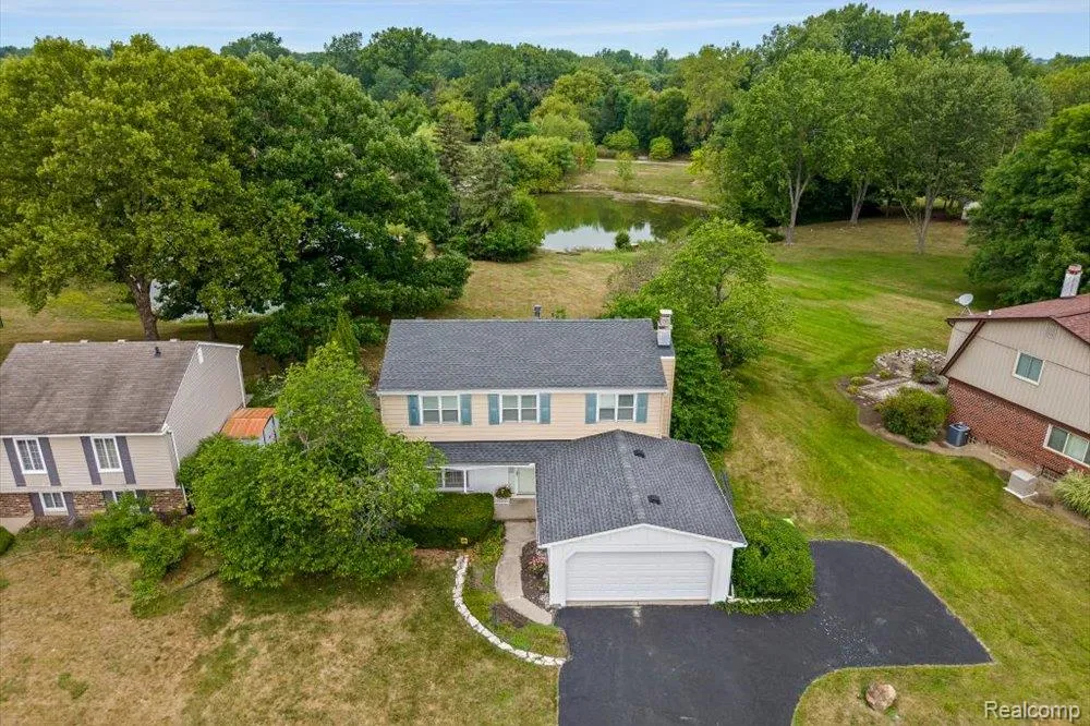 23067 Heatherbrae Way Novi City, MI 48375