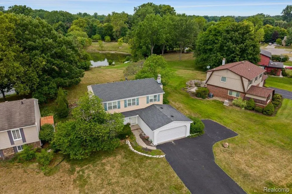 23067 Heatherbrae Way Novi City, MI 48375