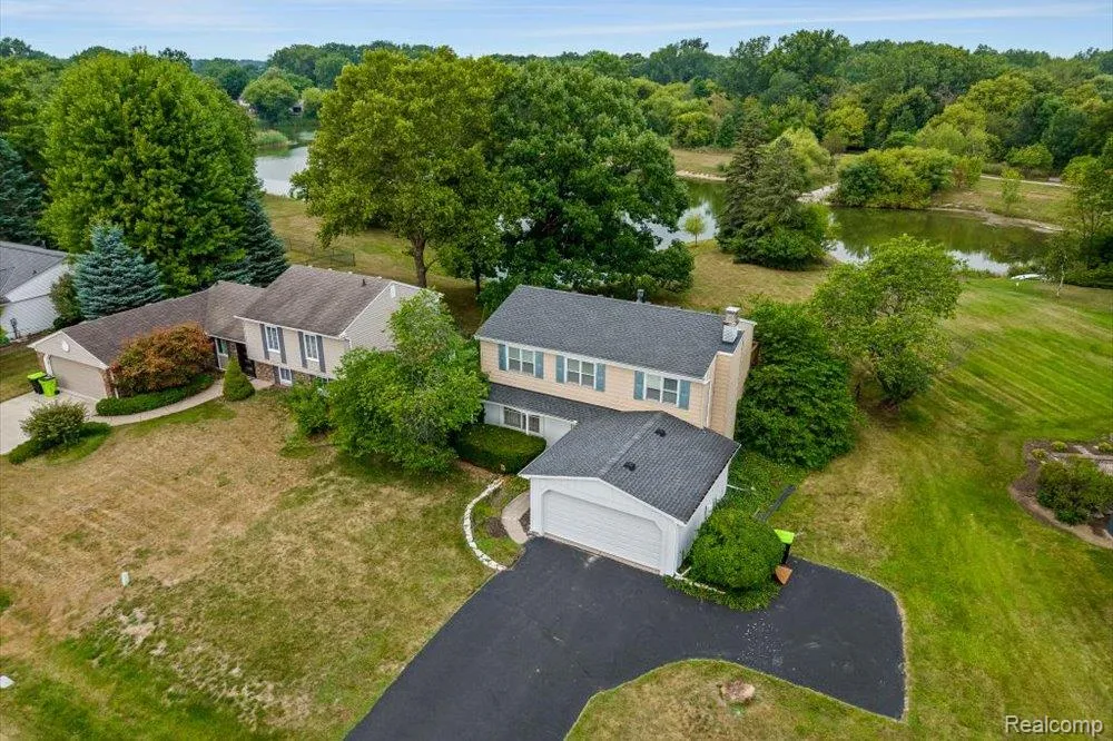 23067 Heatherbrae Way Novi City, MI 48375