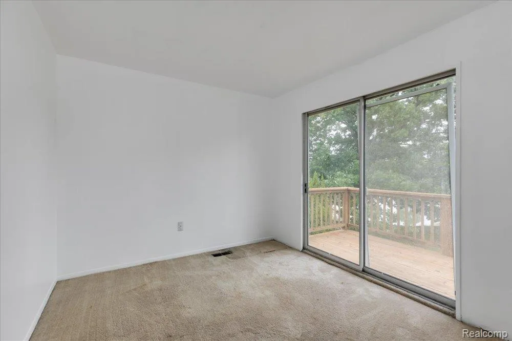 23067 Heatherbrae Way Novi City, MI 48375