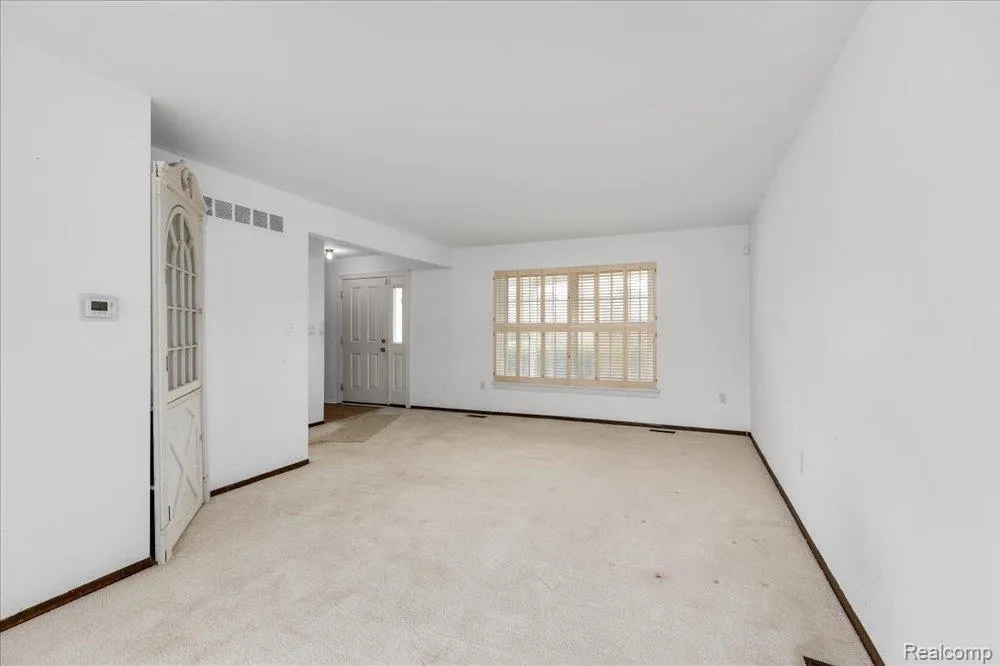 23067 Heatherbrae Way Novi City, MI 48375