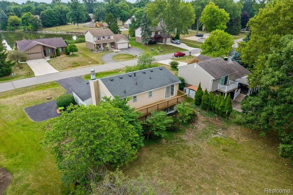 23067 Heatherbrae Way Novi City, MI 48375
