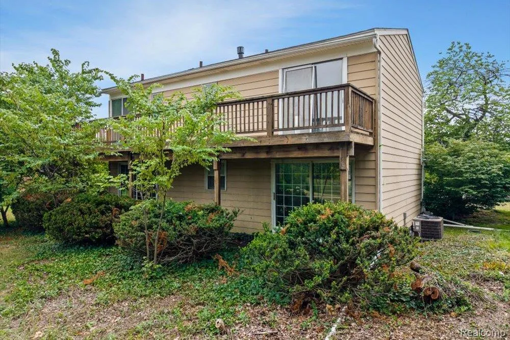 23067 Heatherbrae Way Novi City, MI 48375