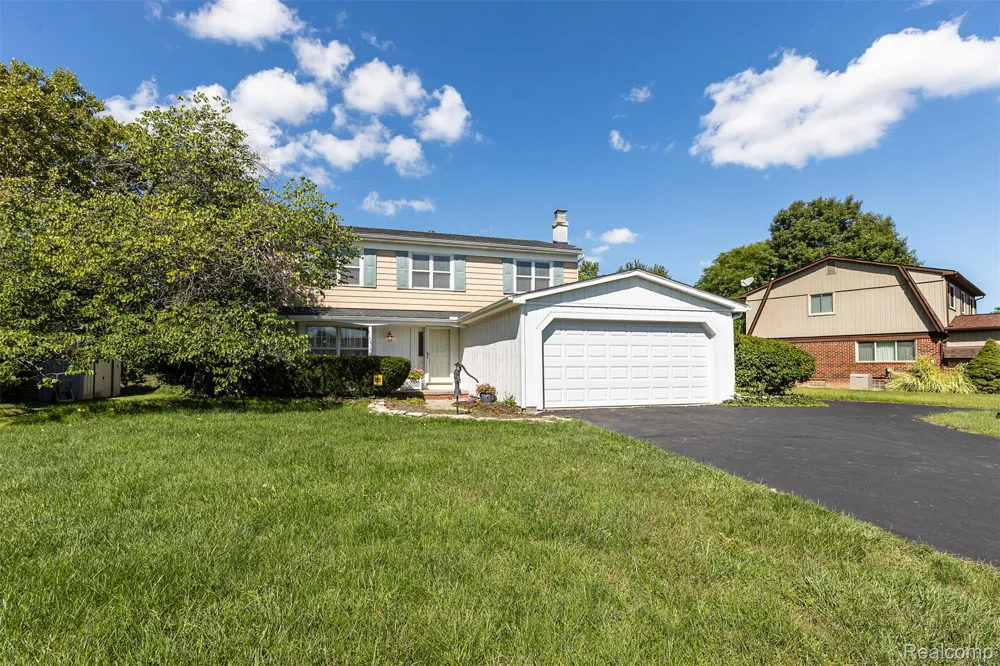 23067 Heatherbrae Way Novi City, MI 48375