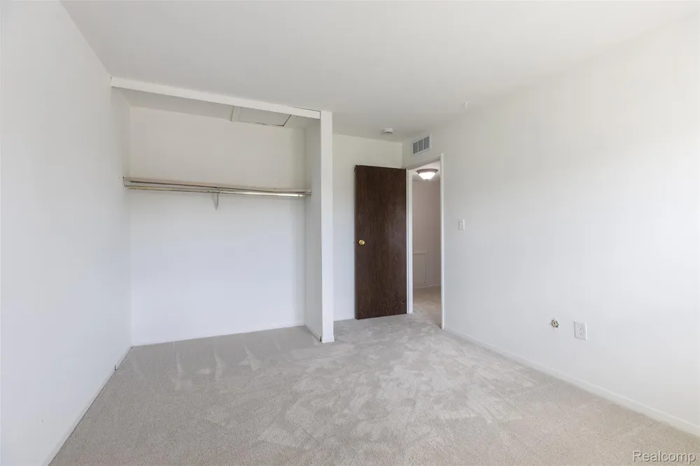23067 Heatherbrae Way Novi City, MI 48375