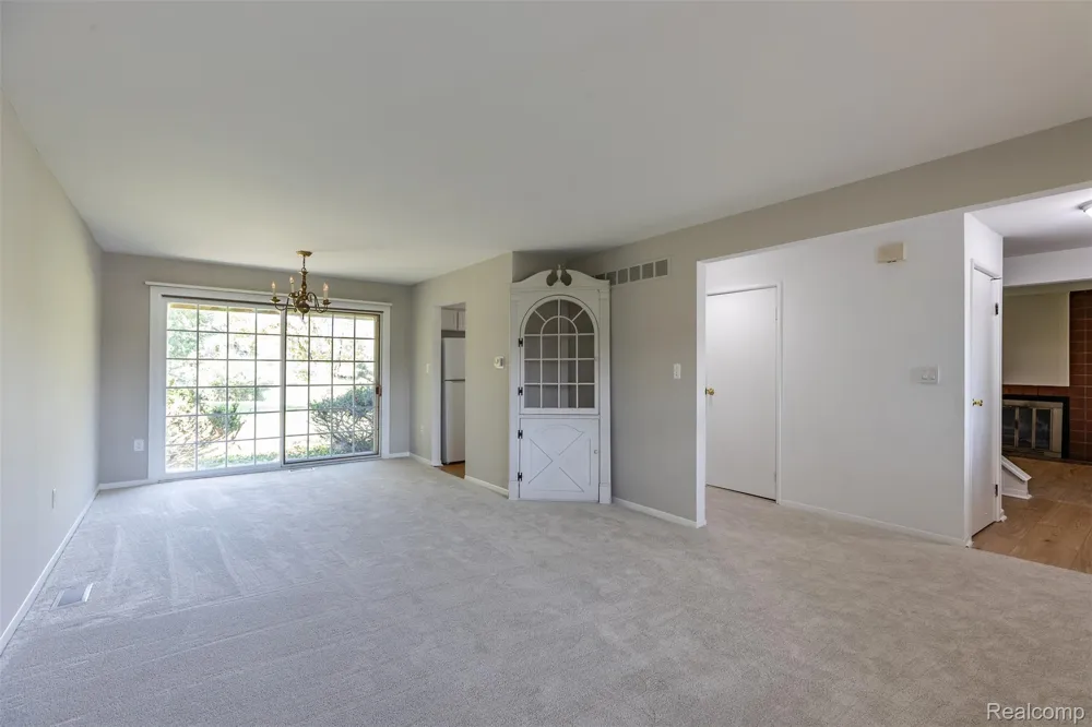 23067 Heatherbrae Way Novi City, MI 48375