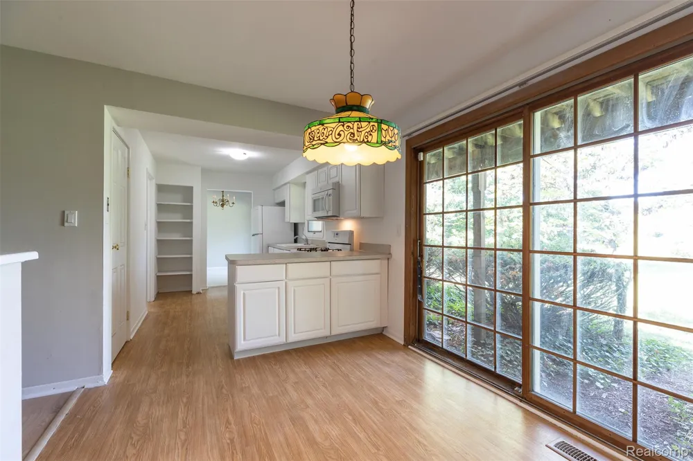 23067 Heatherbrae Way Novi City, MI 48375