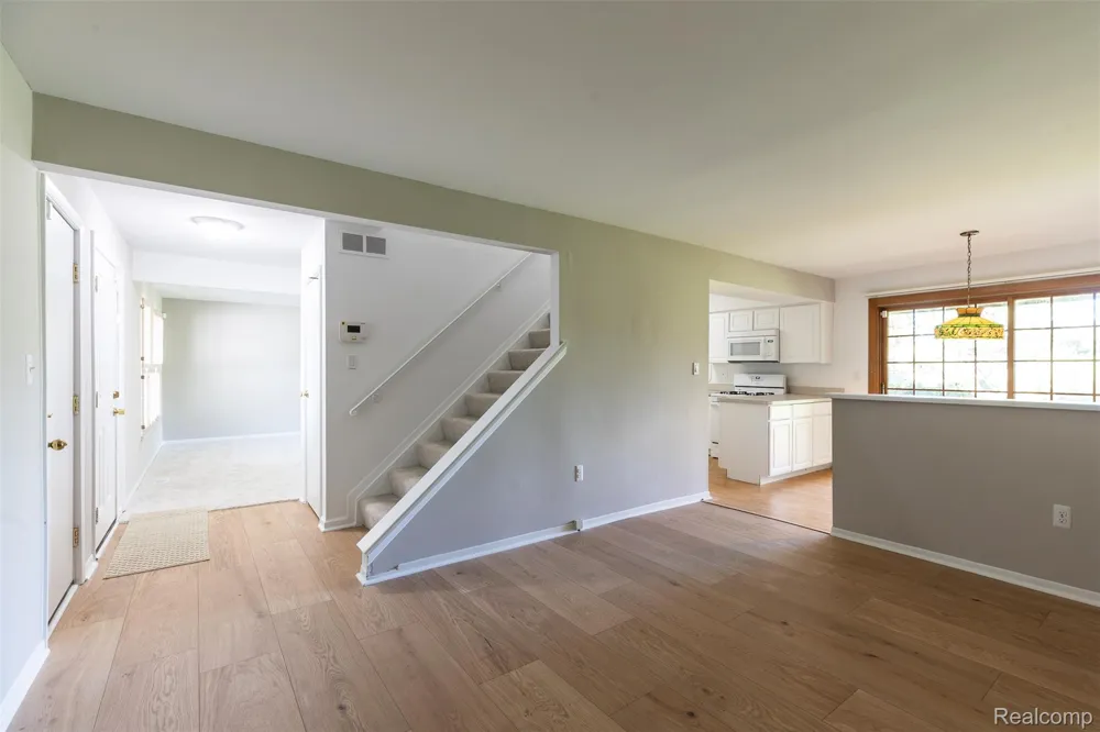 23067 Heatherbrae Way Novi City, MI 48375