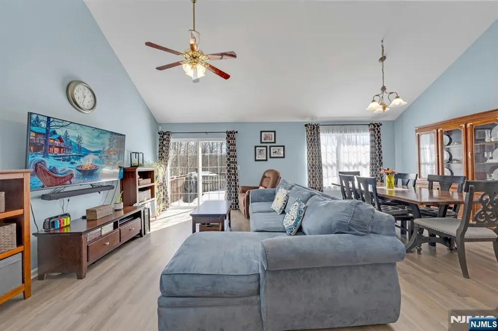 5656 Berkshire Valley Road Jefferson Township, NJ 07438
