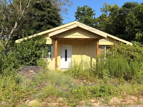 3372 Ada Street