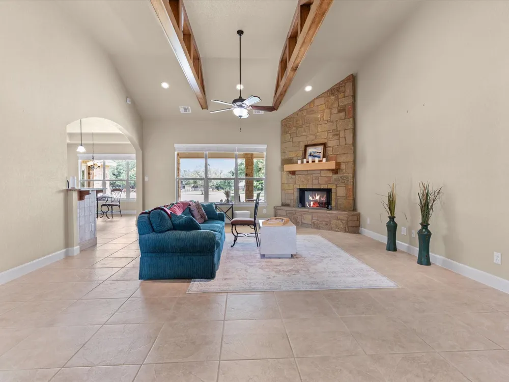 192 Copper Ridge Drive La Vernia, TX 78121