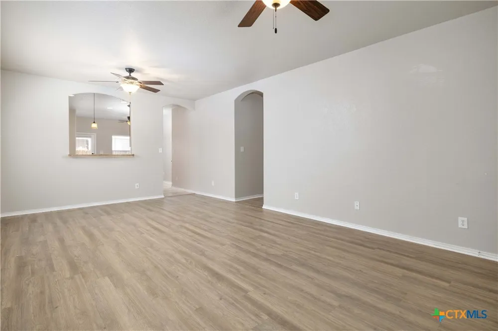 120 Clapboard Run Cibolo, TX 78108