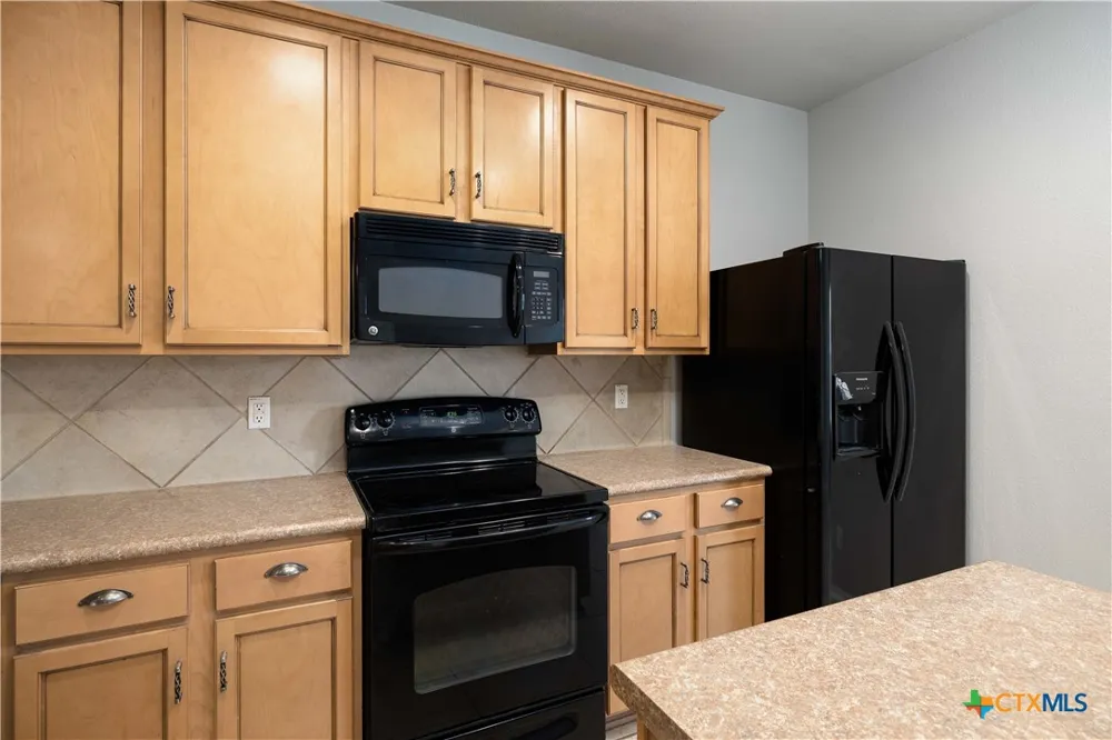 120 Clapboard Run Cibolo, TX 78108