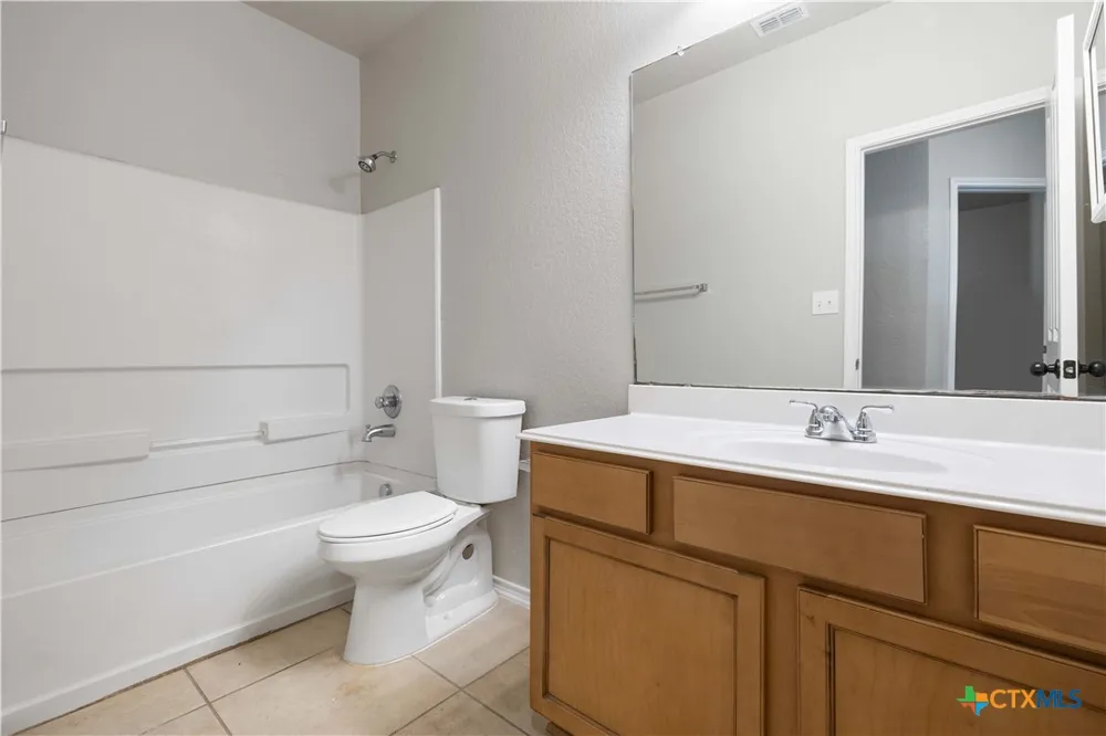 120 Clapboard Run Cibolo, TX 78108