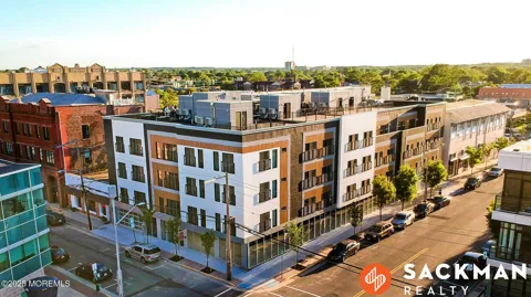 700 Bangs Avenue #209