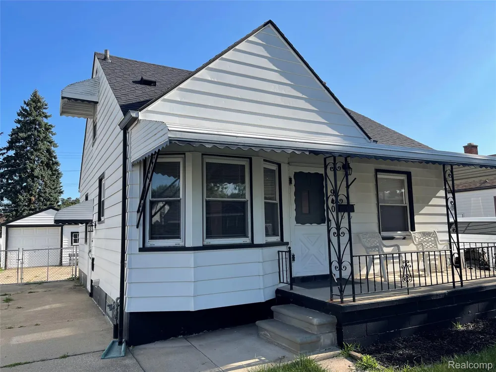 940 Saint Johns Boulevard Lincoln Park City, MI 48146