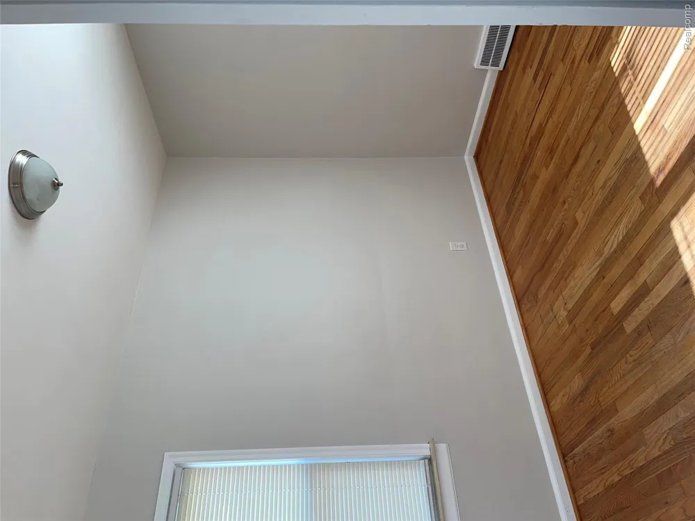 940 Saint Johns Boulevard Lincoln Park City, MI 48146
