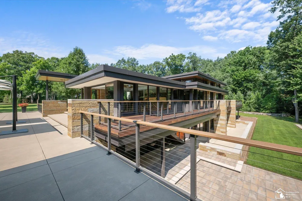 4220 Renshaw Run Bedford Township, MI 48144