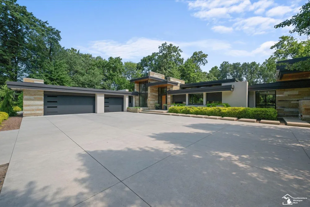4220 Renshaw Run Bedford Township, MI 48144