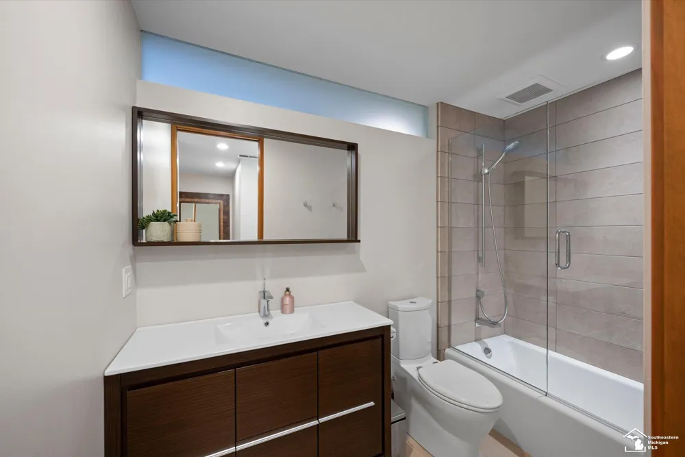 4220 Renshaw Run Bedford Township, MI 48144