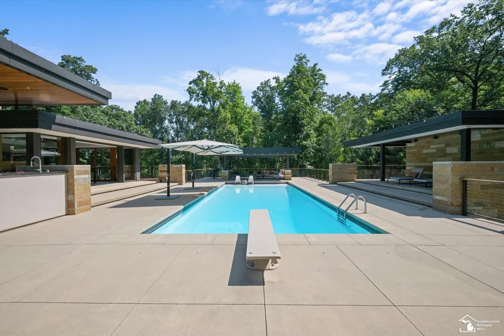 4220 Renshaw Run Bedford Township, MI 48144