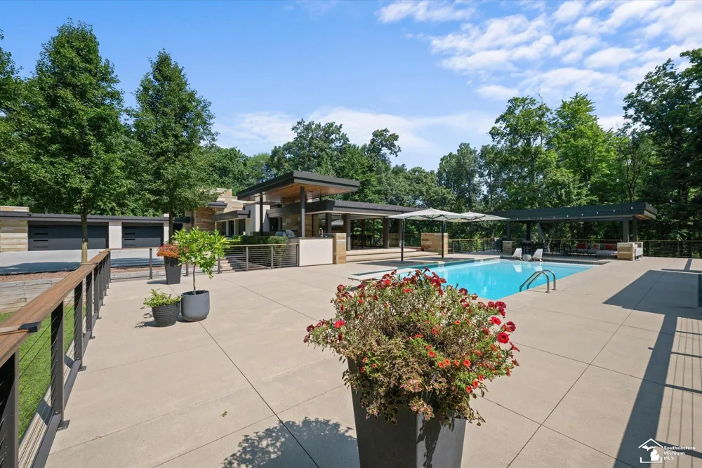 4220 Renshaw Run Bedford Township, MI 48144