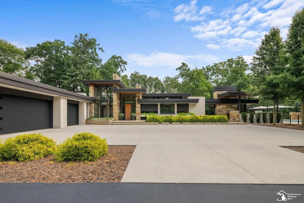4220 Renshaw Run Bedford Township, MI 48144