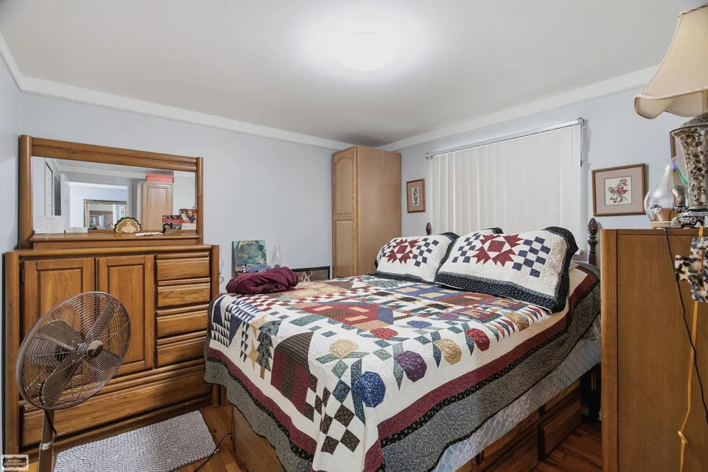 25842 Jeanette Court Street Roseville City, MI 48066