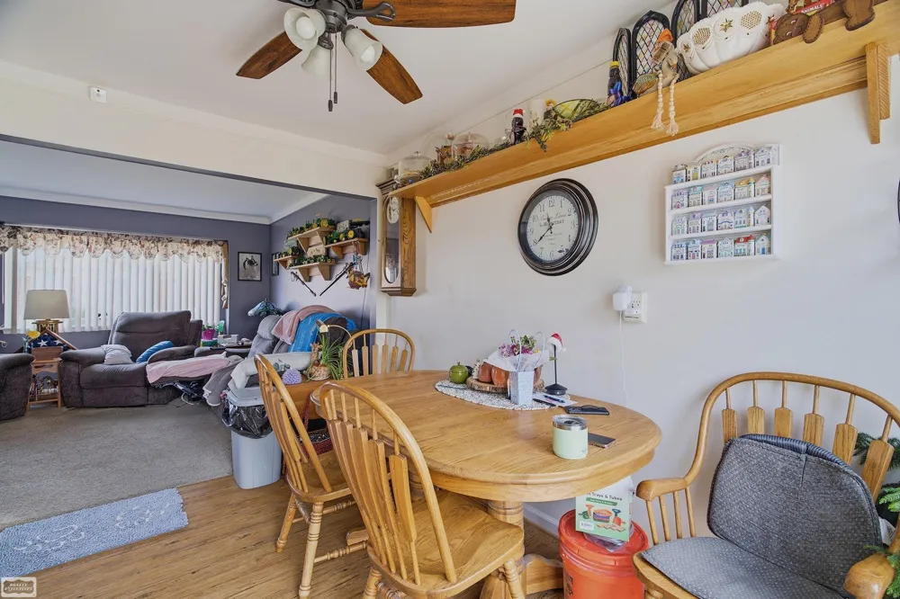 25842 Jeanette Court Street Roseville City, MI 48066