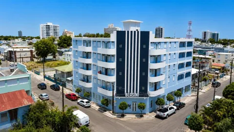 2844 AVE. ROOSEVELT #303