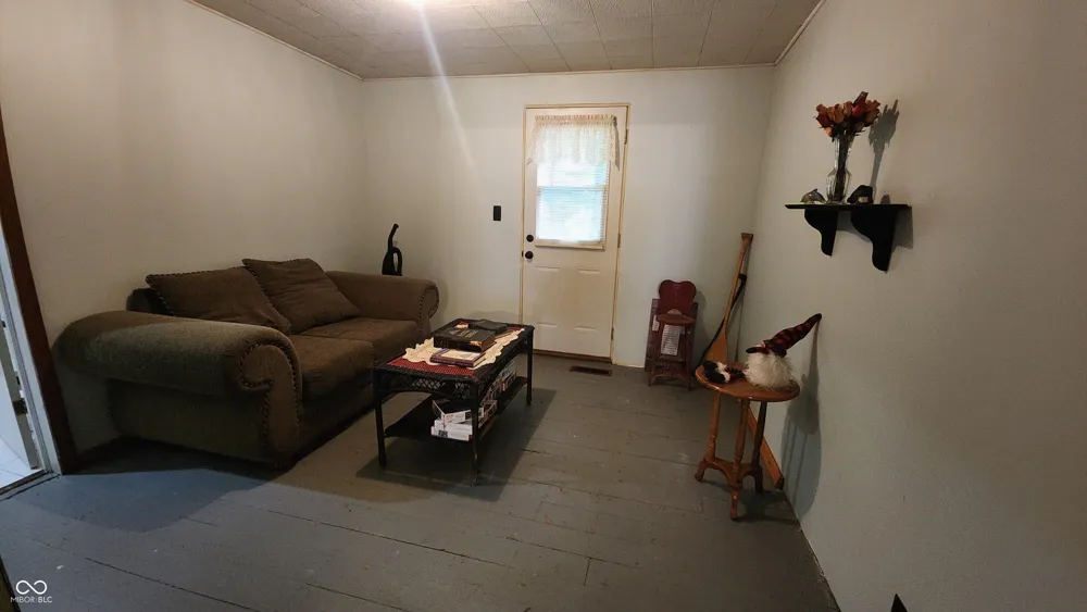 309 Water Hillsboro, IN 47949