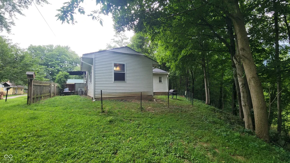 309 Water Hillsboro, IN 47949