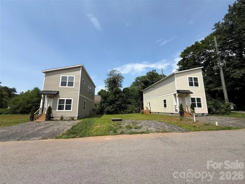 4 & 10 Wyndom Lane