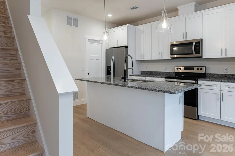 4 & 10 Wyndom Lane Asheville, NC 28805