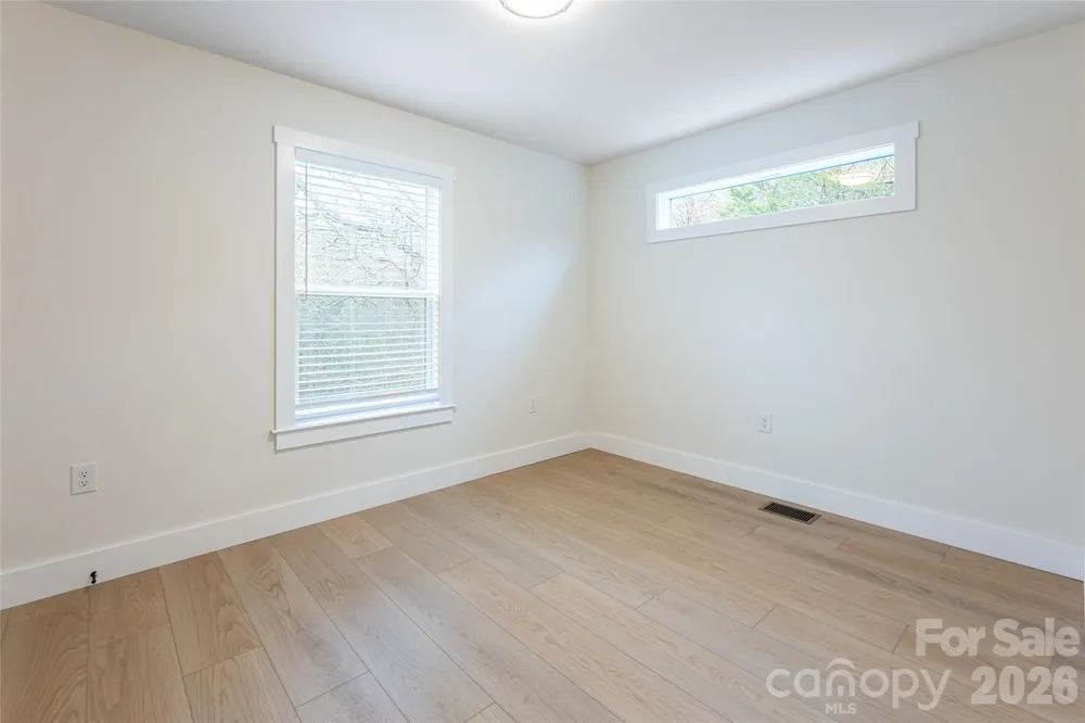 4 & 10 Wyndom Lane Asheville, NC 28805