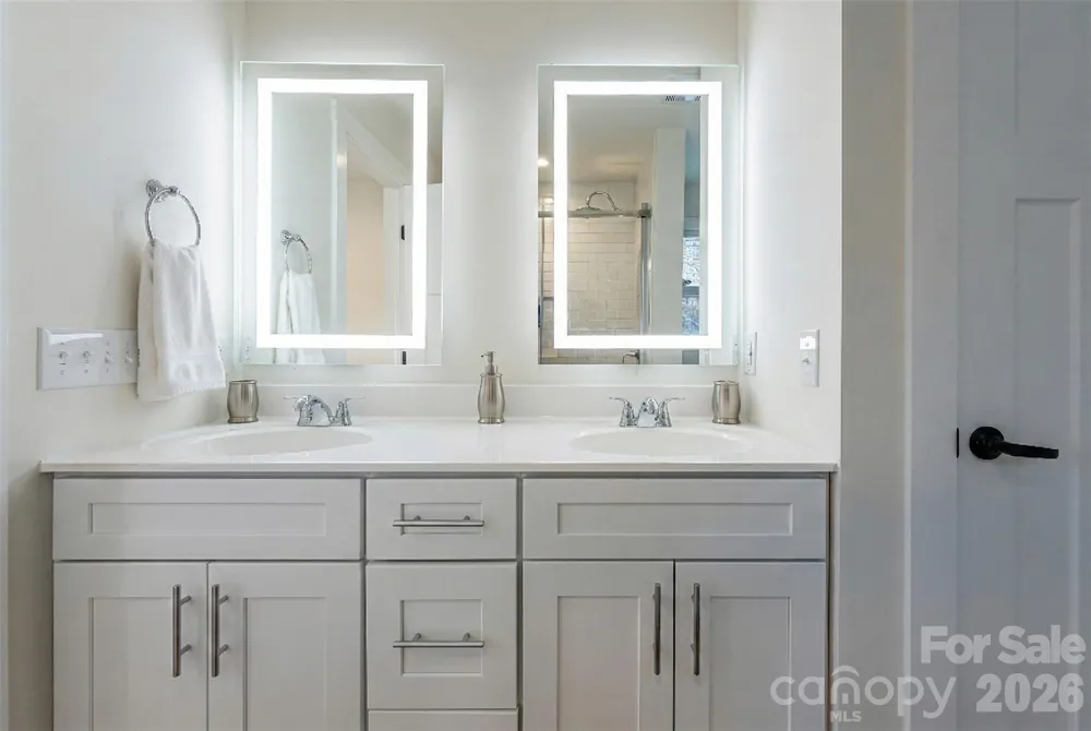 4 & 10 Wyndom Lane Asheville, NC 28805