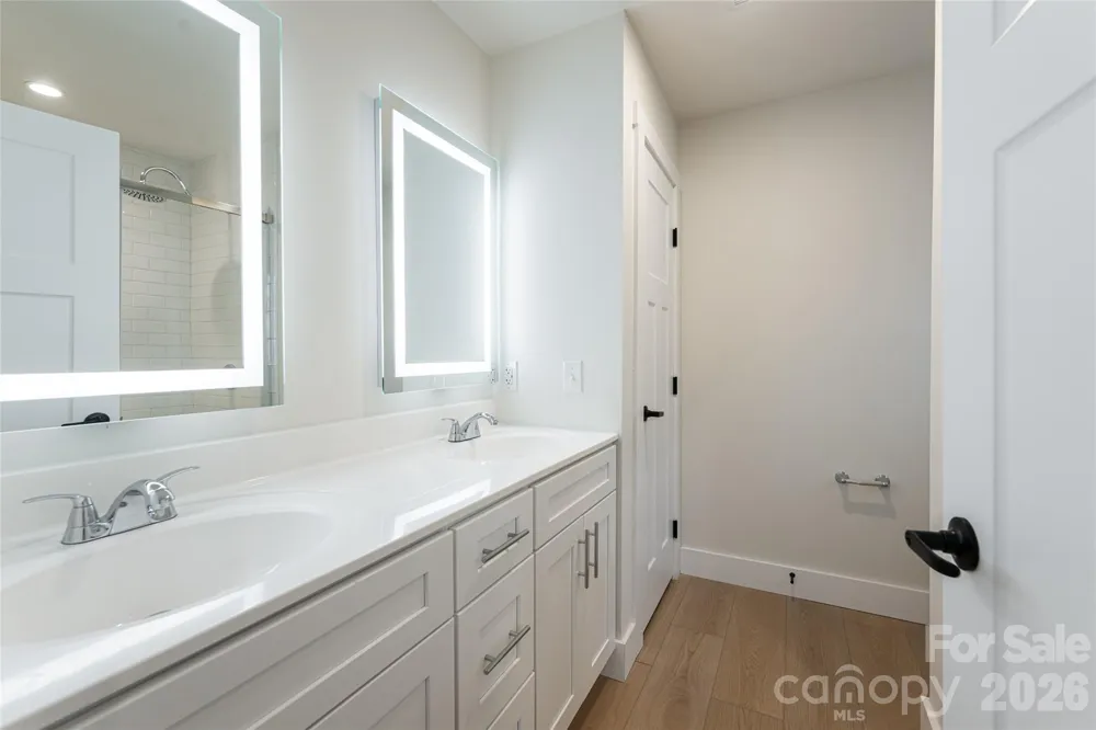 4 & 10 Wyndom Lane Asheville, NC 28805