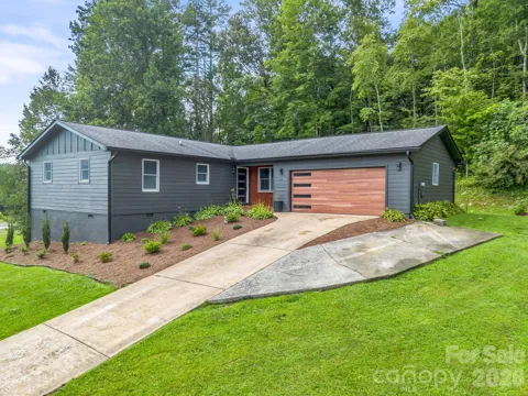 89 Hillview Circle